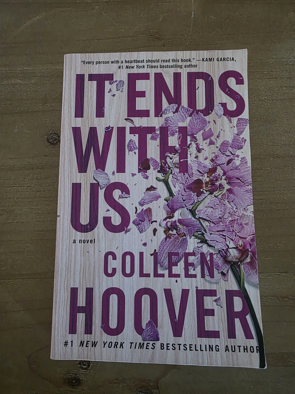Colleen Hoover It Ends With Us Paperback Book - Pink Floral Cover